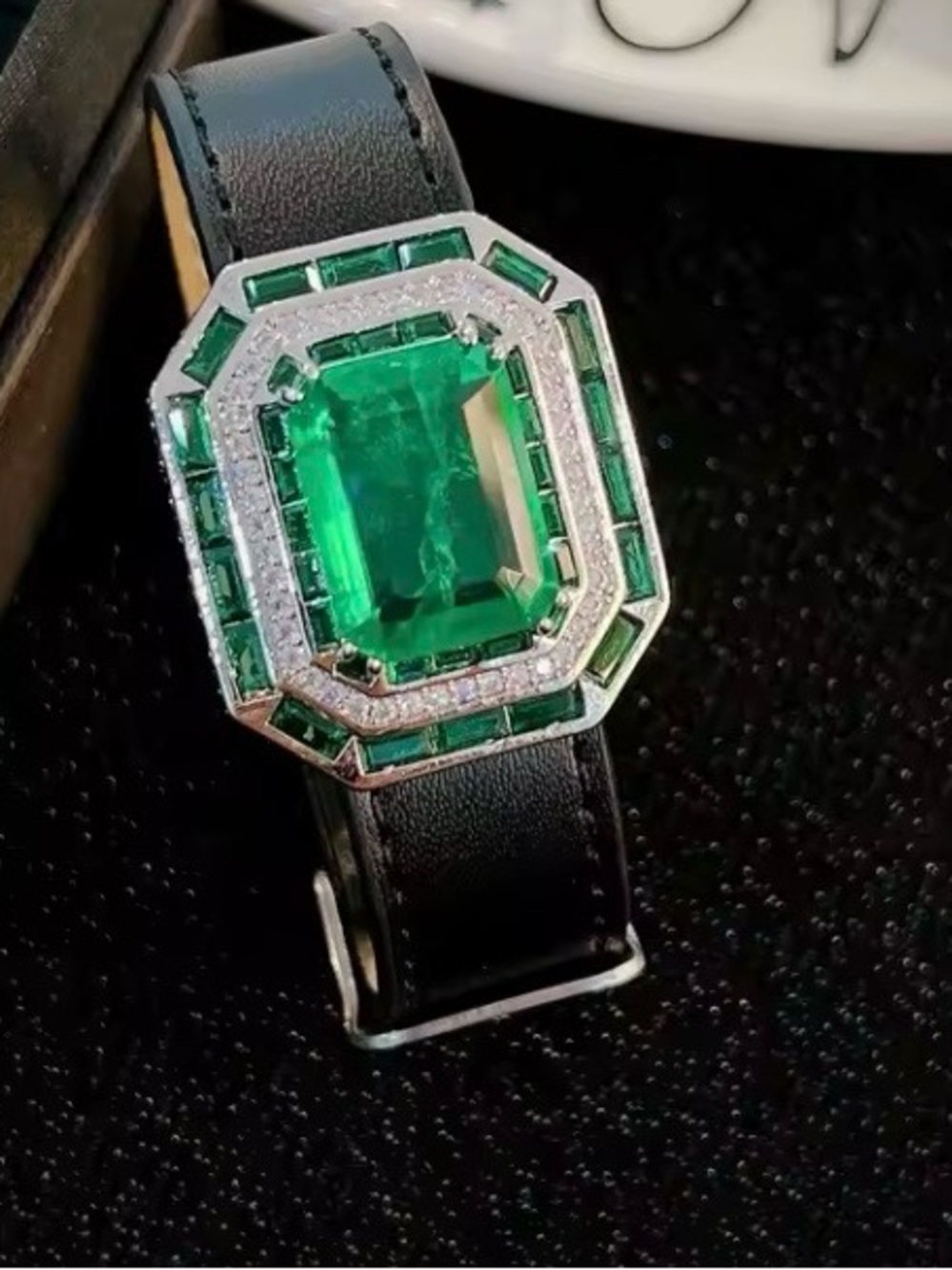 Cz Emerald Green wristband - Women Jewelry